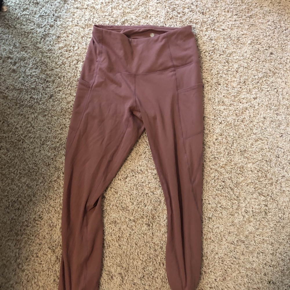 athletic leggings